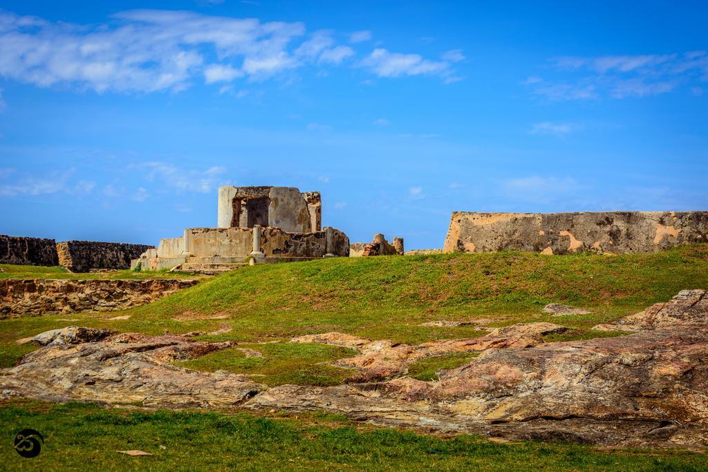 Sirène Galle Fort Extérieur photo
